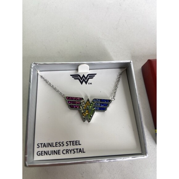 Dc Comics Wonder Woman Stainless Steel Crystal Logo Pendant Necklace & Gift Box - Picture 1 of 5